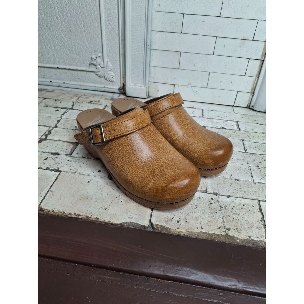 Dansko Professional Honey Distressed Clogs EU 37 US 6.5-7 Leather